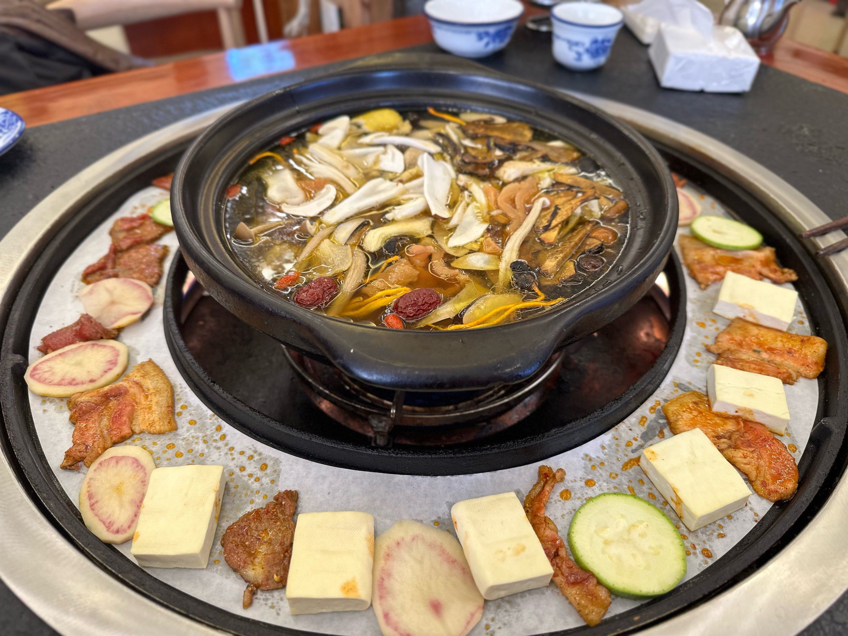 雲南野生菌火鍋 雲南野生菌火鍋