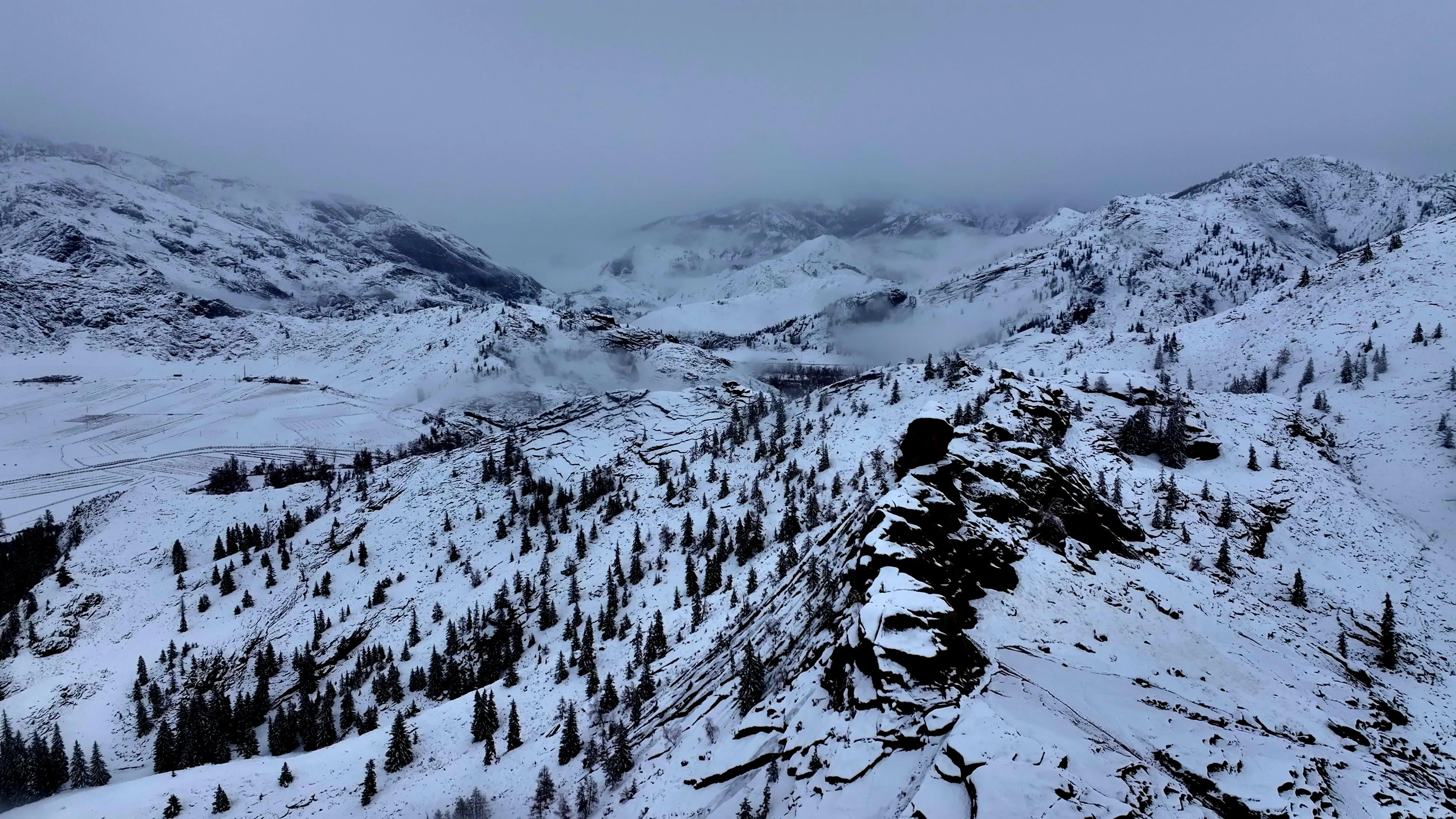 北疆旅遊季節指南：2026台灣人必看！喀納斯、伊犁四季美景全攻略