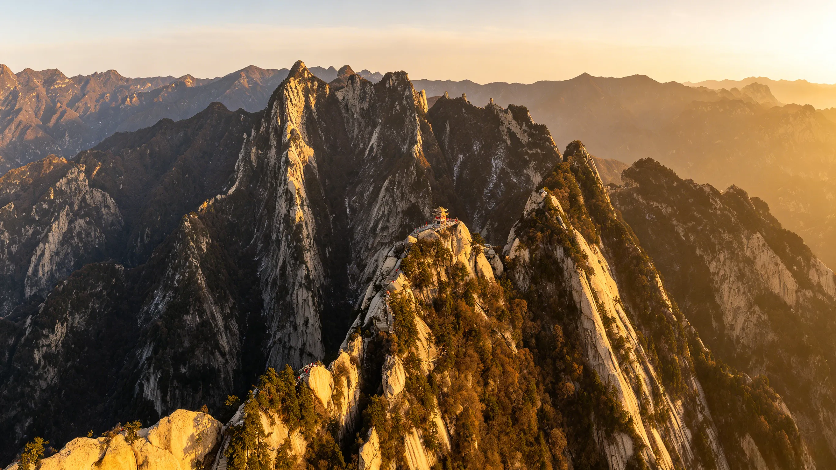 西嶽華山全景 奇險天下第一山 2026 華山旅遊