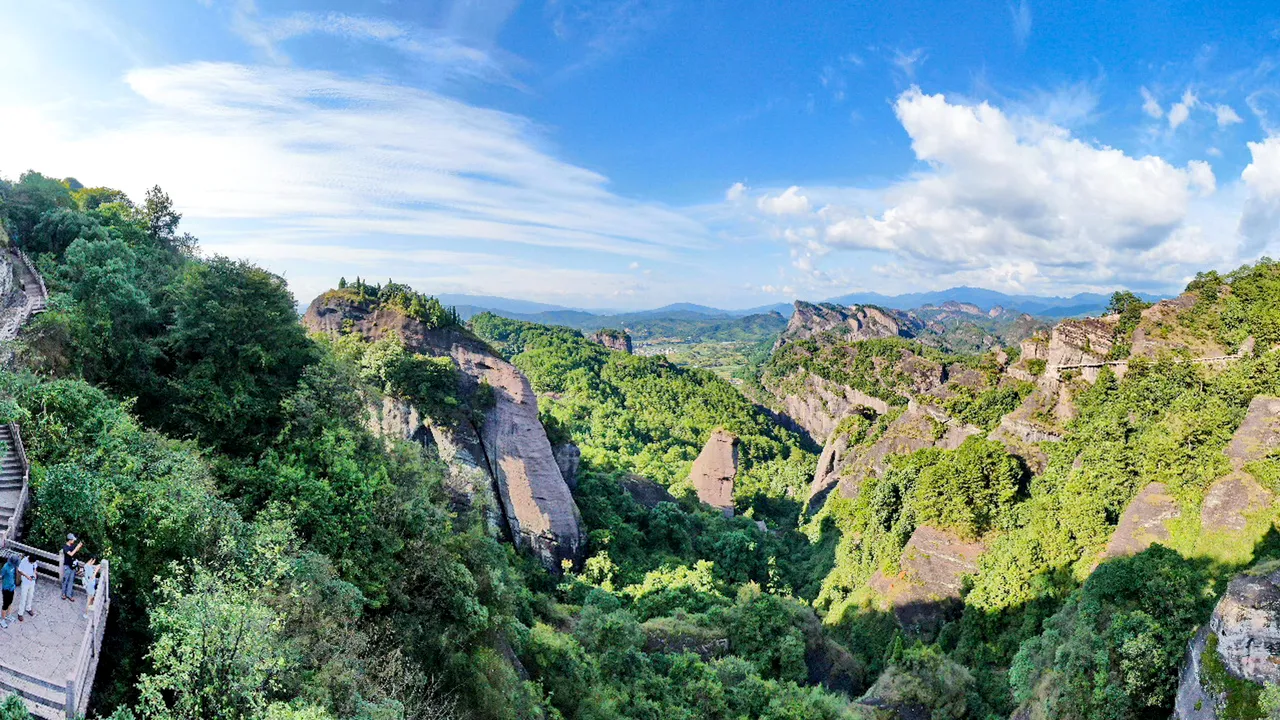連城冠豸山