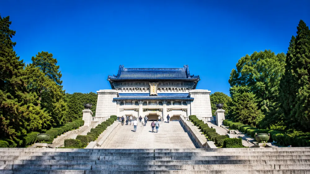 南京中山陵攻略｜沒預約等於白來！本地人帶你避開人潮、走對路線的完整指南